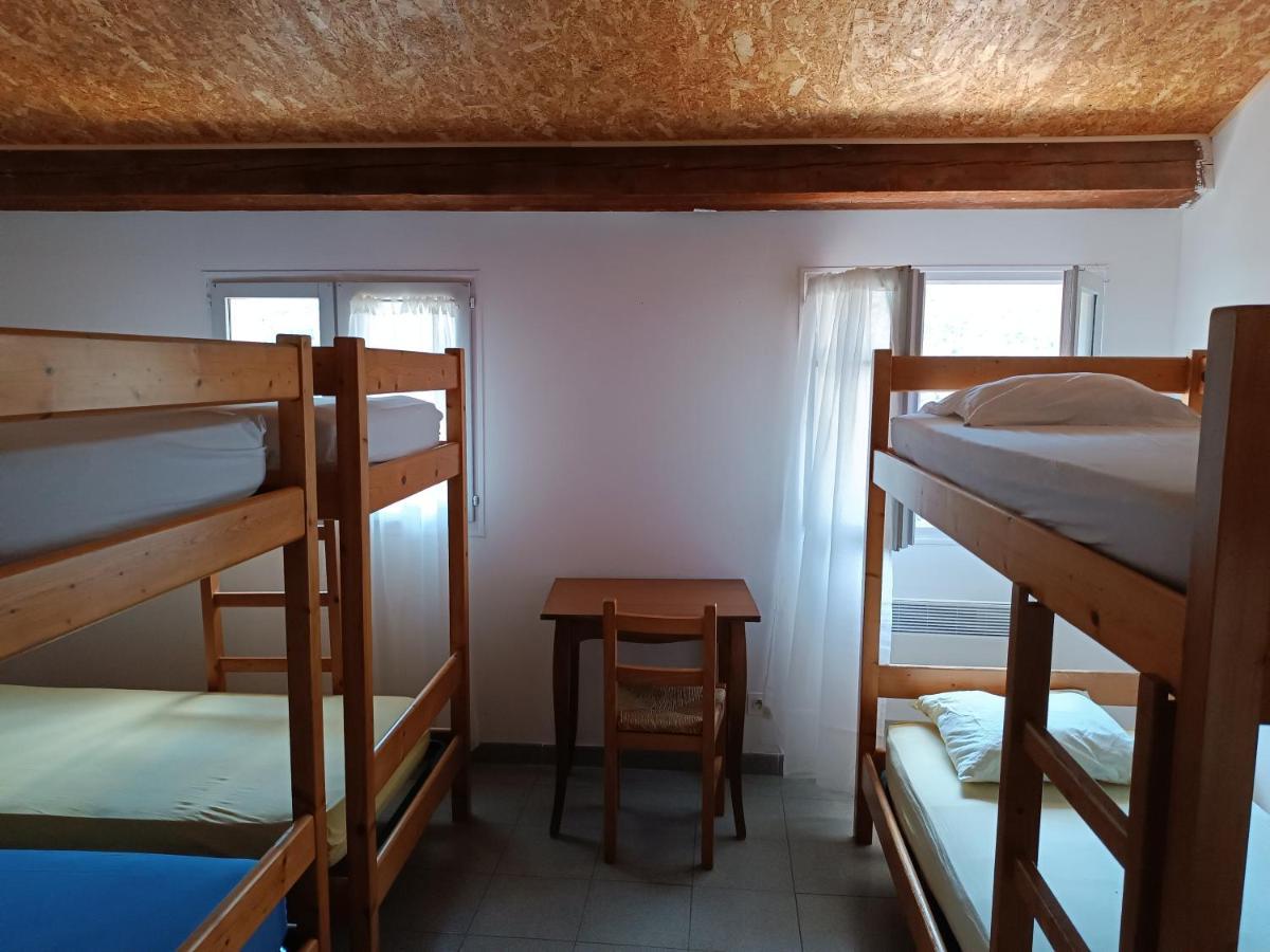 Auberge De Calendal Hotel Aiglun  ภายนอก รูปภาพ