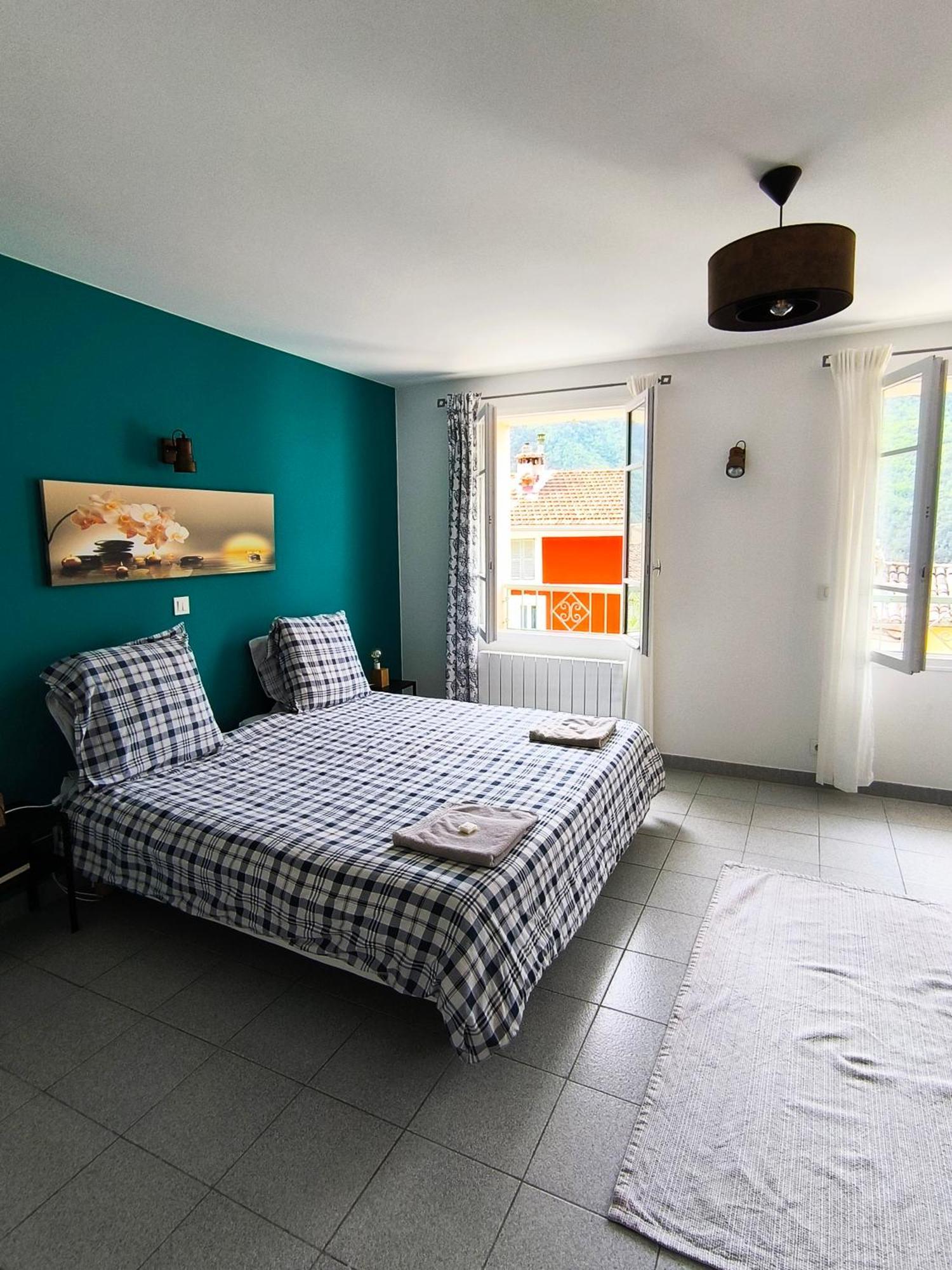 Auberge De Calendal Hotel Aiglun  ภายนอก รูปภาพ